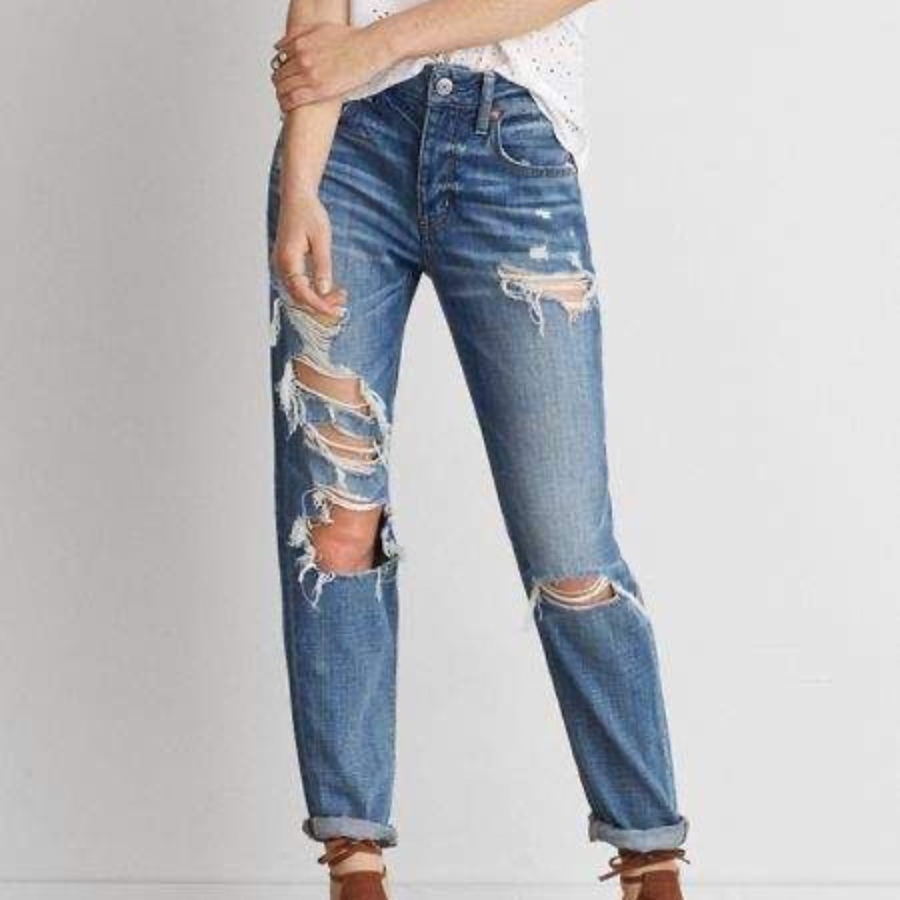 American Eagle Tomgirl Jeans - Size 6